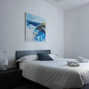  Appartamento Private Room: The Port Scirocco Italia